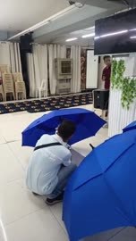 Umbrella manipulation