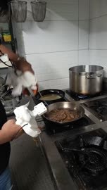 Cooking with grippers