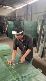 Workshop measuring and cutting